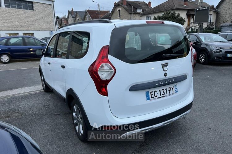 Dacia Lodgy 1.2 TCe - 115 7pl Stepway Gps + Clim - <small></small> 10.990 € <small>TTC</small> - #3