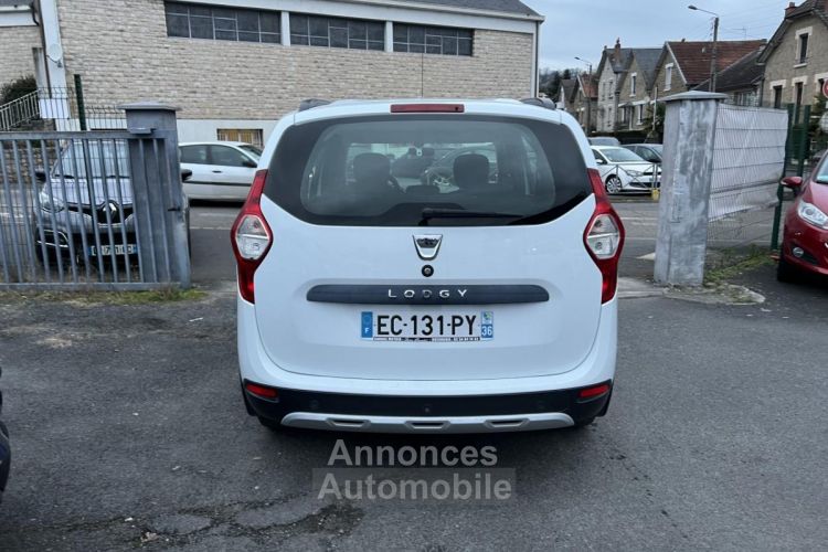 Dacia Lodgy 1.2 TCe - 115 7pl Stepway Gps + Clim - <small></small> 10.990 € <small>TTC</small> - #4