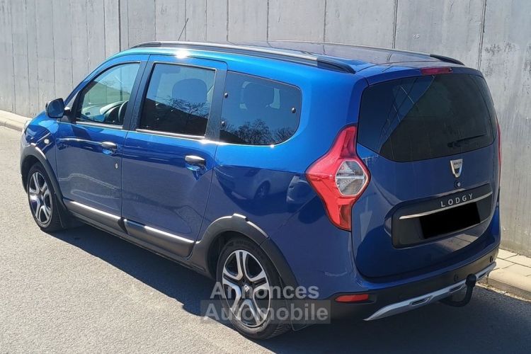 Dacia Lodgy 1.5 Blue dCi 115 Stepway 7PL - <small></small> 16.990 € <small>TTC</small> - #2