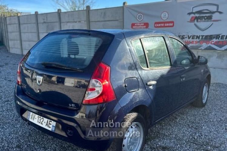 Dacia Sandero 1.4 - <small></small> 2.990 € <small>TTC</small> - #4