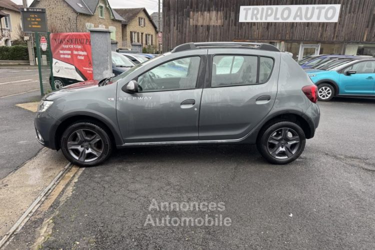 Dacia Sandero 1.5 dCi - 90 Bva Stepway Gps + Clim + Radar AR - <small></small> 12.490 € <small>TTC</small> - #2