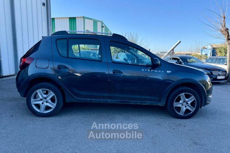 Dacia Sandero 1.5 dCi 90CH Stepway Prestige - GARANTIE - GPS - CLIM- DITRI OK - <small></small> 7.490 € <small>TTC</small> - #4