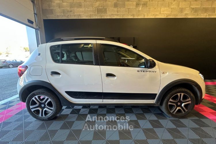 Dacia Sandero ECO-G 100 15 ans - <small></small> 11.990 € <small>TTC</small> - #4