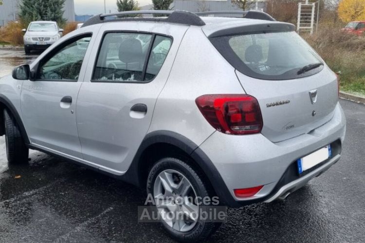 Dacia Sandero II (B52) 0.9 TCe 90ch Stepway Navy - <small></small> 8.990 € <small>TTC</small> - #2