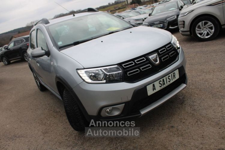 Dacia Sandero III STEPWAY 95 CV 1L5 BLUEDCI CAMÉRA GPS RÉGULATEUR BLUETOOTH ABS LEDS USB ACCOUDOIR - <small></small> 12.100 € <small>TTC</small> - #1