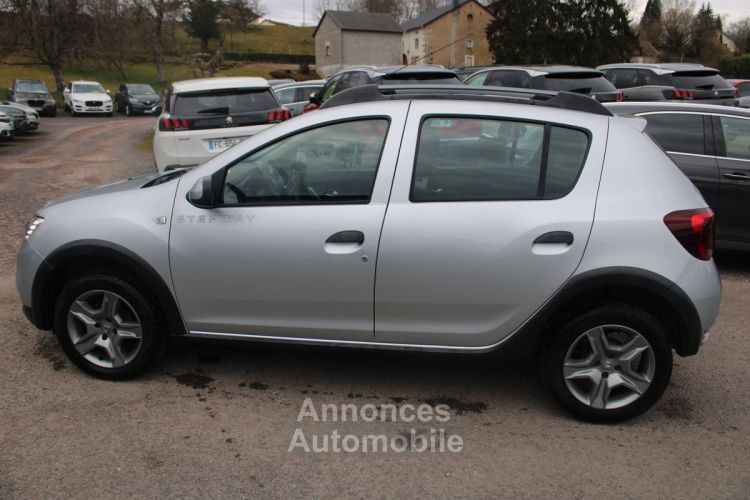 Dacia Sandero III STEPWAY 95 CV 1L5 BLUEDCI CAMÉRA GPS RÉGULATEUR BLUETOOTH ABS LEDS USB ACCOUDOIR - <small></small> 12.100 € <small>TTC</small> - #17