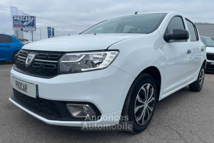 Dacia Sandero SCE 75 ESSENTIEL 1ère MAIN - <small></small> 8.490 € <small>TTC</small> - #1