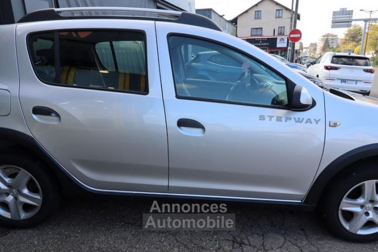 Dacia Sandero STEPWAY 0.9 TCE 90 CH AMBIANCE + ENTRETIEN CONSTRUCTEUR - <small></small> 7.489 € <small>TTC</small> - #7