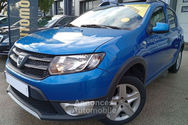 Dacia Sandero stepway dci 90cv prestige clim régulateur navigation 1ére main ct ok crit air 2 garantie 12 mois 7990 - <small></small> 7.990 € <small>TTC</small> - #1