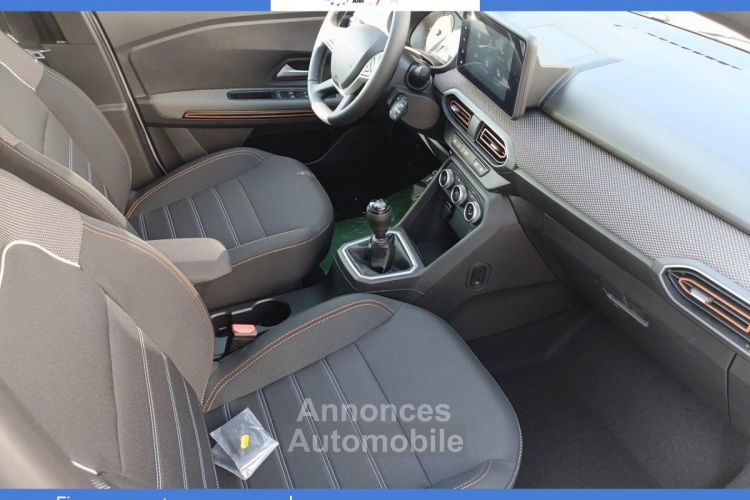 Dacia Sandero STEPWAY EXPRESSION PLUS 1.0 TCE 90 JANTES ALU 16+PK CONFORT+CLIM AUTO - <small></small> 18.280 € <small></small> - #19