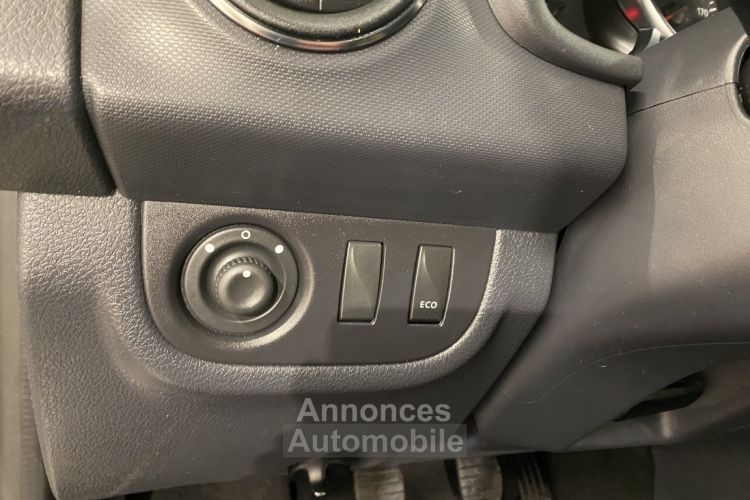 Dacia Sandero TCe 90 Lauréate +2017 +20000KM - <small></small> 9.990 € <small>TTC</small> - #13