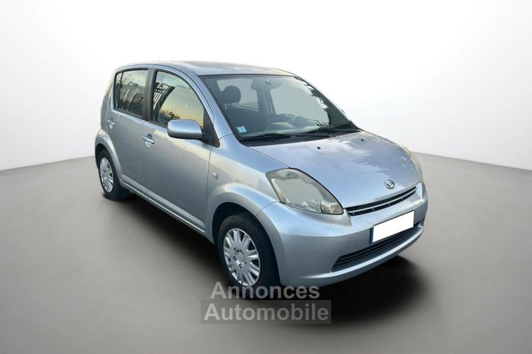 Daihatsu SIRION 1.3 VVT BVA - <small></small> 5.990 € <small>TTC</small> - #2