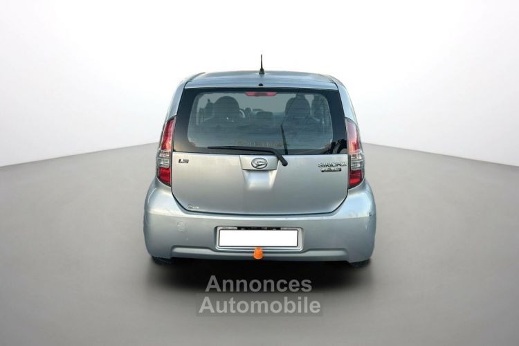 Daihatsu SIRION 1.3 VVT BVA - <small></small> 5.990 € <small>TTC</small> - #11