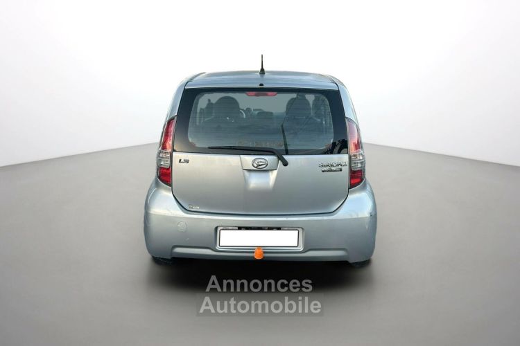 Daihatsu SIRION 1.3 VVT BVA - <small></small> 4.990 € <small>TTC</small> - #11