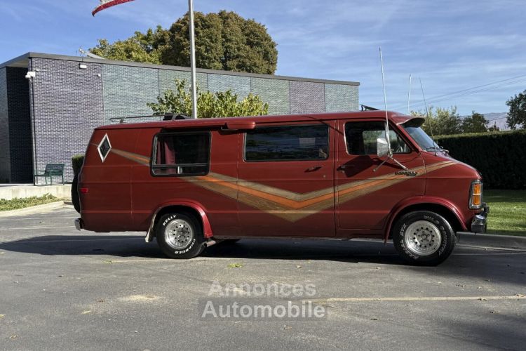 Dodge B Series B200 Van  - <small></small> 24.000 € <small>TTC</small> - #3