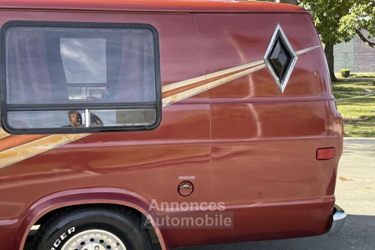 Dodge B Series B200 Van  - <small></small> 24.000 € <small>TTC</small> - #27