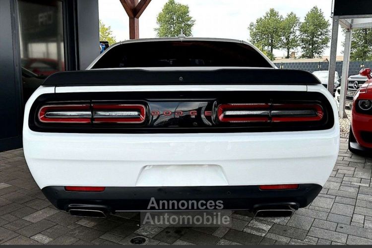 Dodge Challenger srt 392 6.4 v8 hors homologation 4500e - <small></small> 35.990 € <small>TTC</small> - #6