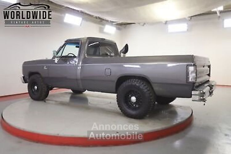 Dodge D Series D250  - <small></small> 29.700 € <small>TTC</small> - #5