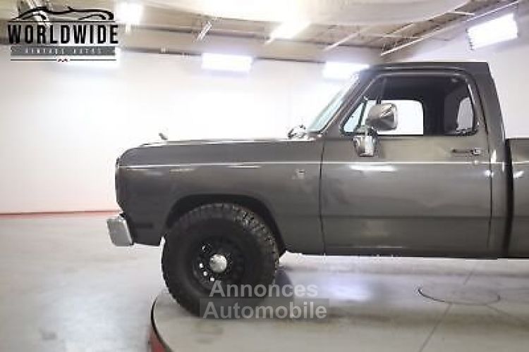 Dodge D Series D250  - <small></small> 29.700 € <small>TTC</small> - #7