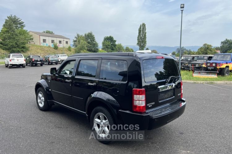 Dodge Nitro 3.7 L V6 205 CV BVA SXT - <small></small> 20.000 € <small></small> - #7