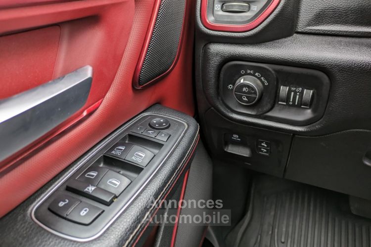 Dodge Ram 1500 CREW REBEL 5.7L V8 HEMI - <small></small> 69.900 € <small></small> - #25