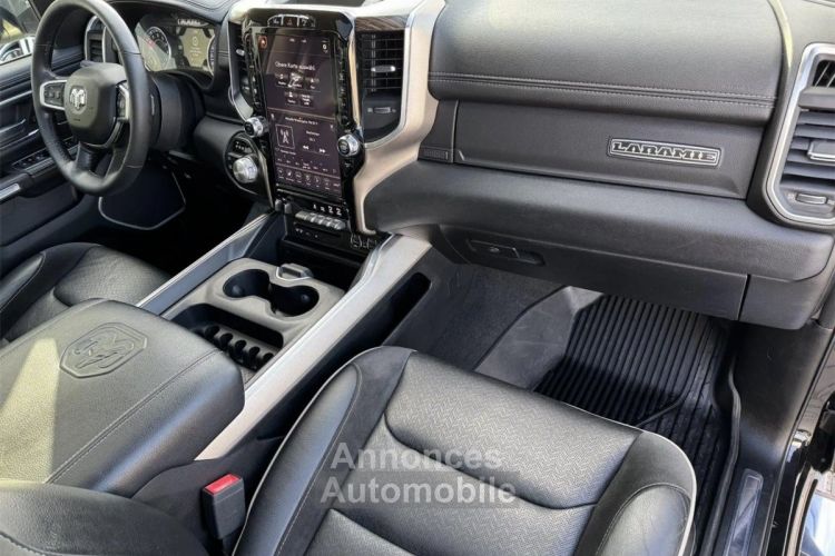 Dodge Ram 2019 1500 Laramie Crew Cab - <small></small> 69.990 € <small>TTC</small> - #16