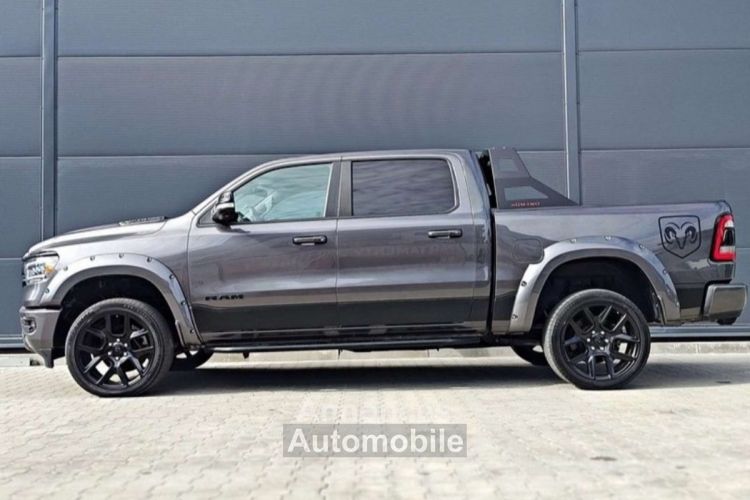 Dodge Ram 2021 5.7 V8 Crew Cab Laramie Chrome 395cv at8 - <small></small> 45.350 € <small>TTC</small> - #2