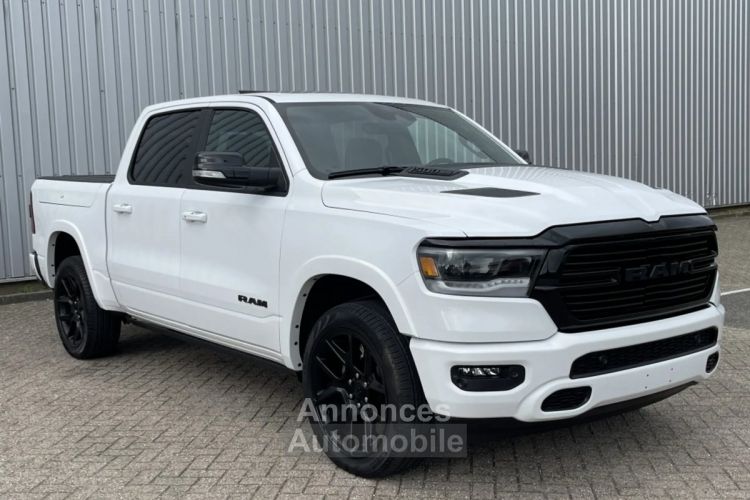 Dodge Ram 2024 Pick Up 1500 4x4 Crew Cab Laramie Night RAMbox - <small></small> 69.950 € <small></small> - #13