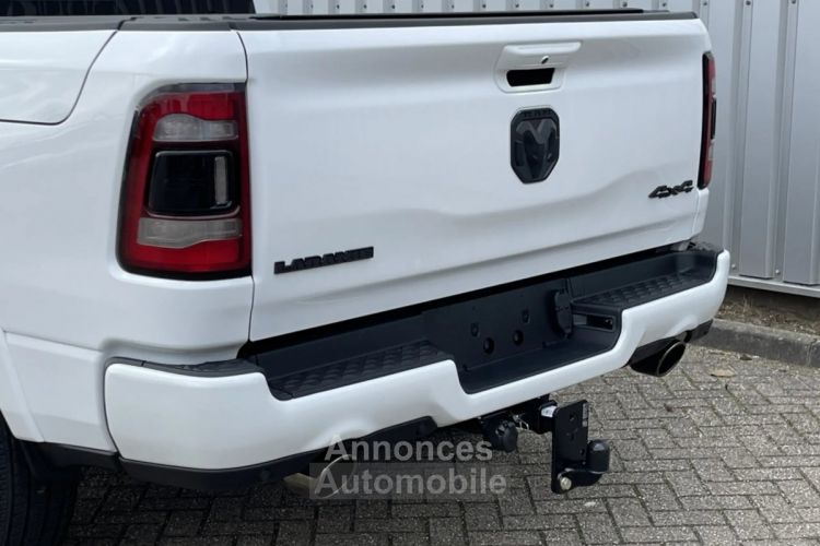 Dodge Ram 2024 Pick Up 1500 4x4 Crew Cab Laramie Night RAMbox - <small></small> 69.950 € <small></small> - #14