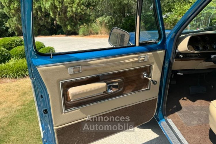 Dodge Ramcharger Ram Charger 383 factory a/c 2 tops frame off. No r  - <small></small> 64.000 € <small>TTC</small> - #26