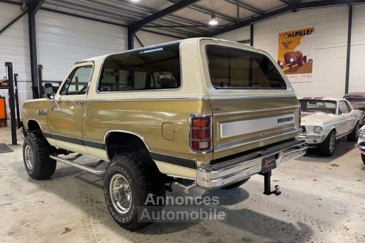 Dodge Ramcharger RAM CHARGER 4X4 5.2 V8 4X4 170 CV - <small></small> 33.000 € <small>TTC</small> - #2