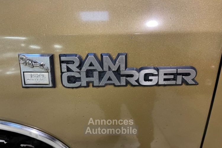 Dodge Ramcharger RAM CHARGER 4X4 5.2 V8 4X4 170 CV - <small></small> 33.000 € <small>TTC</small> - #22