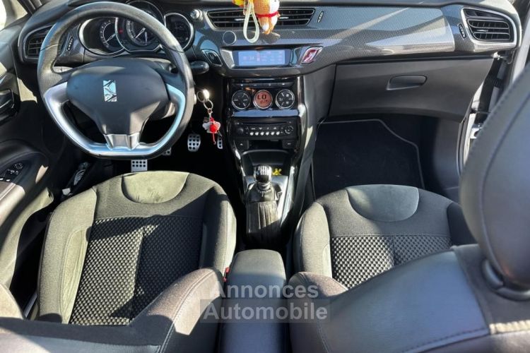 DS DS 3 Cabrio 1.6 THP 155 SO-CHIC - <small></small> 8.489 € <small>TTC</small> - #15