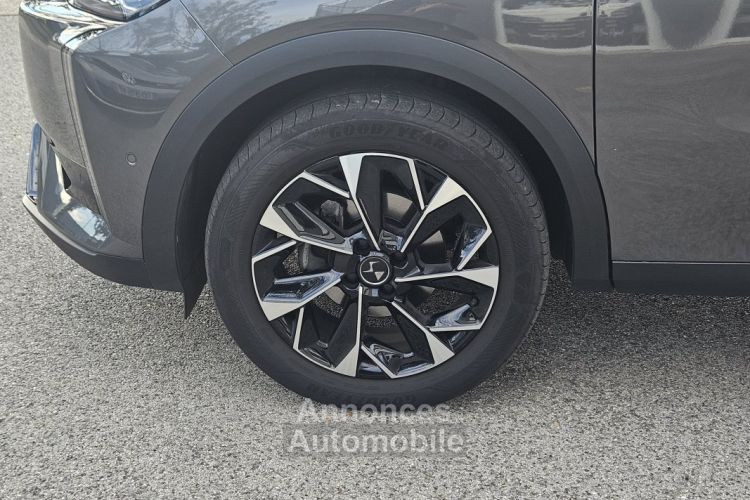 DS DS 3 CROSSBACK 1.2 130 RIVOLI EAT8 CAMERA 360 - <small></small> 26.990 € <small>TTC</small> - #36