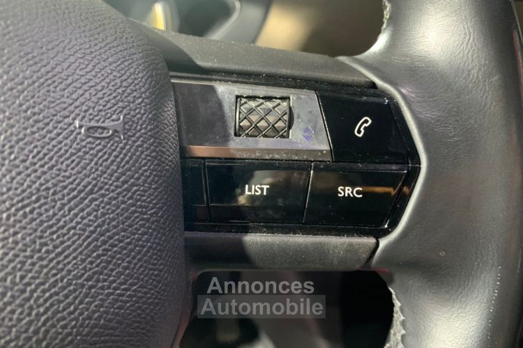 DS DS 3 CROSSBACK 1.2 SoChic 102ch / CARPLAY / BLUETOOTH / CAMERA / PARK ASSIST / REGULATEUR DE VITESSE - <small></small> 9.990 € <small>TTC</small> - #12