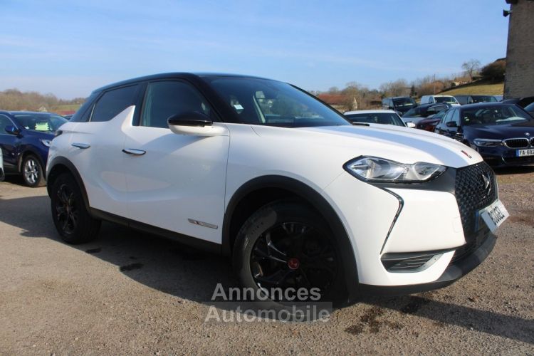 DS DS 3 CROSSBACK ESSENCE PERFORMANCE LINE 100 CV BICOLOR BOITE 6V LEDS GRAND GPS USB CLIM AUTO - <small></small> 16.500 € <small>TTC</small> - #1