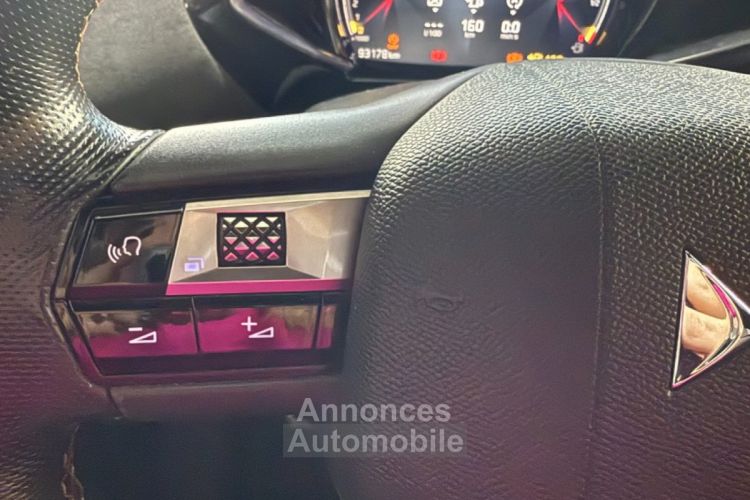 DS DS 3 DS3 CROSSBACK 100ch BVM6 Performance Line Démarrage sans clé Caméra 360° Apple CarPlay Courroie OK - <small></small> 14.990 € <small>TTC</small> - #11