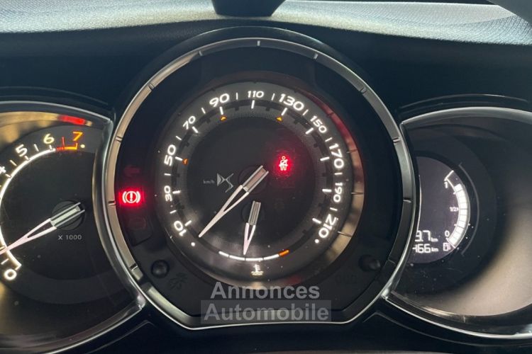 DS DS 3 Performance Line 110 ch 1.2 BVM5 Distribution ok Full suivi Clim Auto Bluetooth Radar AR - <small></small> 8.990 € <small>TTC</small> - #13