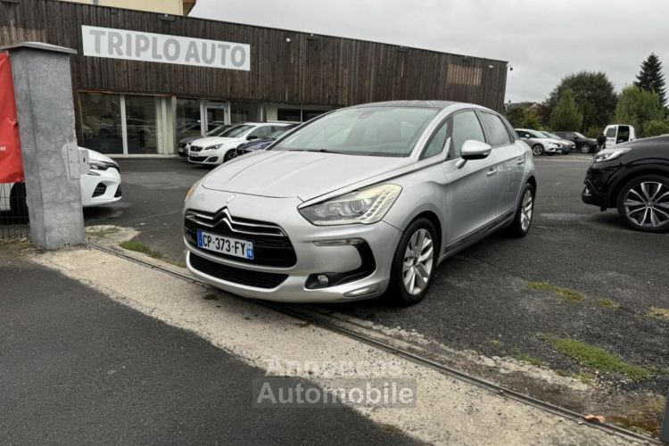 DS DS 5 1.6 e-HDi FAP - 115 Bva Executive Gps + Radar AR + Clim - <small></small> 10.990 € <small>TTC</small> - #1