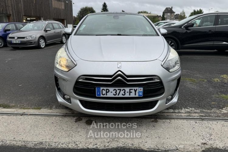 DS DS 5 1.6 e-HDi FAP - 115 Bva Executive Gps + Radar AR + Clim - <small></small> 10.990 € <small>TTC</small> - #8