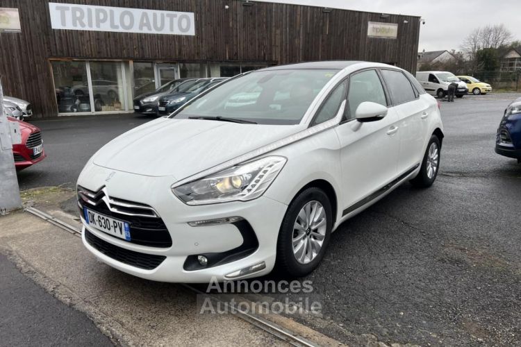 DS DS 5 DS5 1.6 BlueHDi FAP - 120 So Chic Gps + Radar AR + Clim - <small></small> 11.990 € <small>TTC</small> - #1