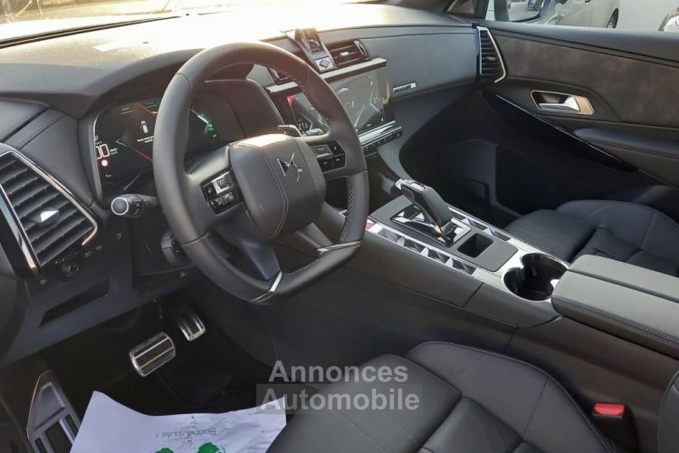 DS DS 7 CROSSBACK E-TENSE 4X4 300CH RIVOLI - <small></small> 32.980 € <small>TTC</small> - #17