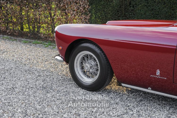 Ferrari 250 GT Cabriolet Séries II By Pinin Farina - <small></small> 1.700.000 € <small>TTC</small> - #12