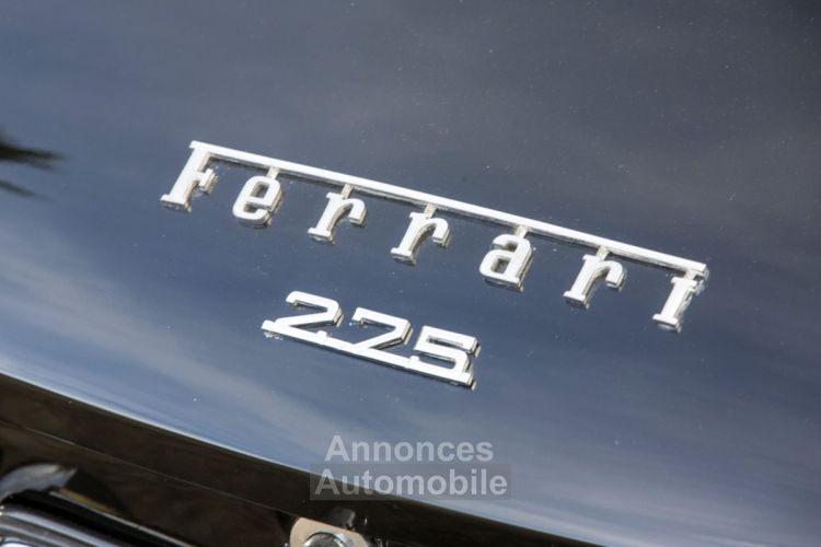 Ferrari 275 GTS - <small></small> 1.900.000 € <small>TTC</small> - #34