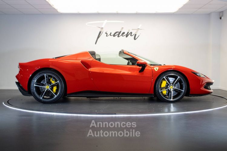 Ferrari 296 GTS 3.0 Turbo V6 Hybride 830 ch  - <small></small> 414.900 € <small>TTC</small> - #4