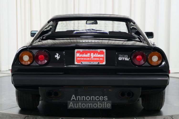 Ferrari 308 - <small></small> 100.800 € <small>TTC</small> - #7