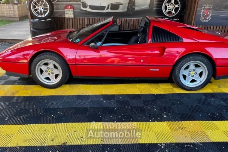 Ferrari 328 v8 entretien concessionnaire 1er proprietaire - <small></small> 117.000 € <small>TTC</small> - #3