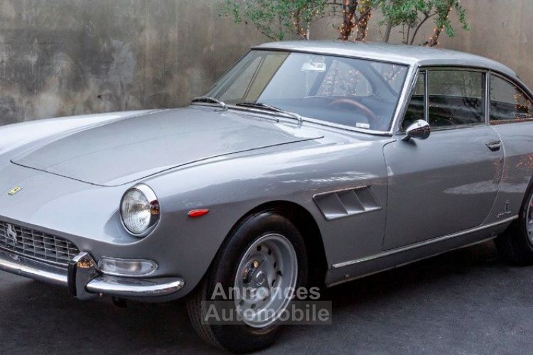 Ferrari 330 GT 2+2 SYLC EXPORT - <small></small> 299.900 € <small>TTC</small> - #1