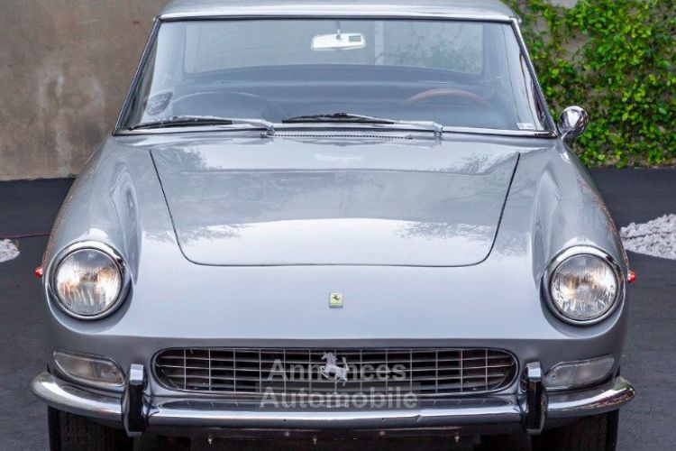 Ferrari 330 GT 2+2 SYLC EXPORT - <small></small> 299.900 € <small>TTC</small> - #3