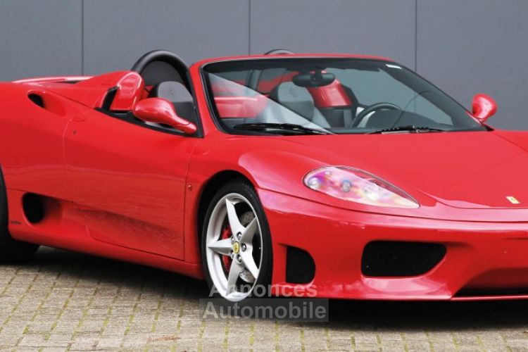 Ferrari 360 Modena Spider - Manual 3.6L V8 producing 395 bhp - <small></small> 105.000 € <small>TTC</small> - #1